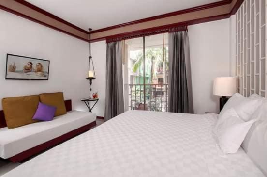 The Top Patong Resort エクステリア 写真